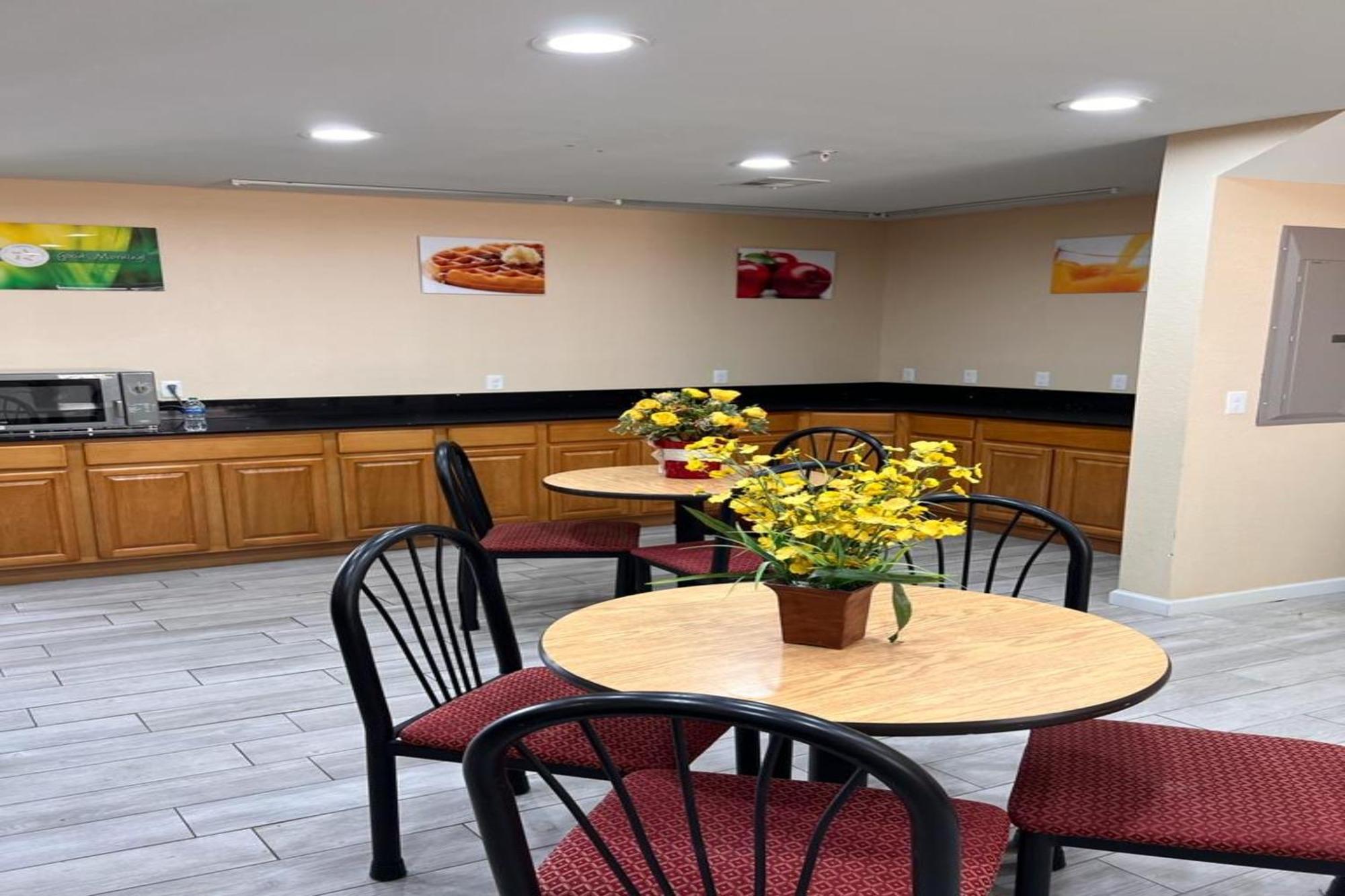 Cambridge Inn Оклахома-Сити Экстерьер фото