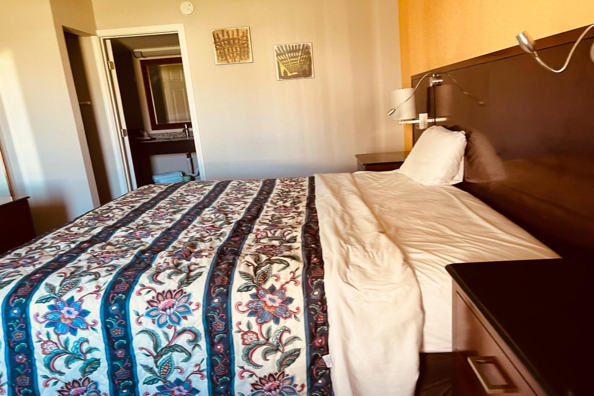 Cambridge Inn Оклахома-Сити Экстерьер фото