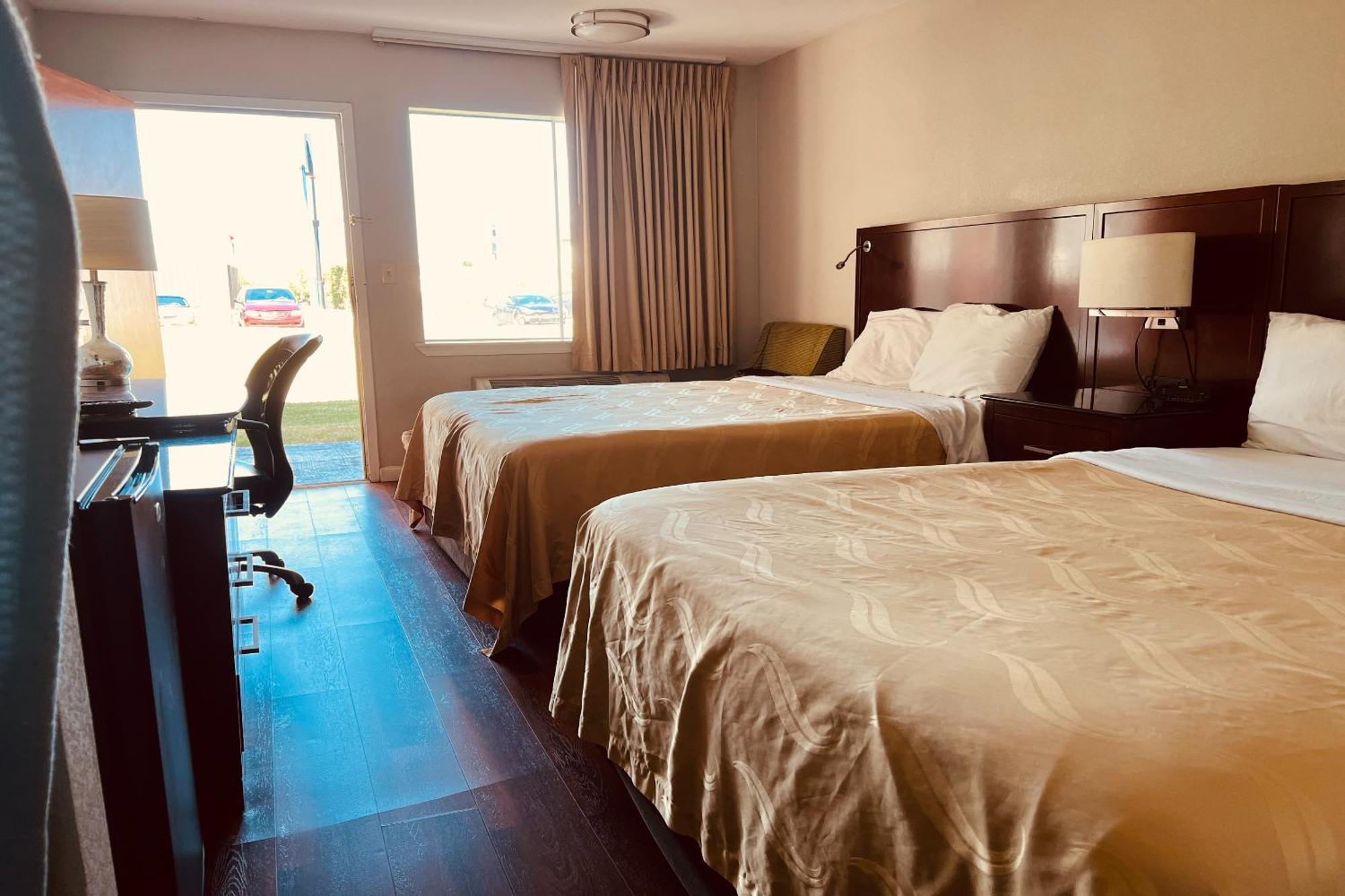 Cambridge Inn Оклахома-Сити Экстерьер фото